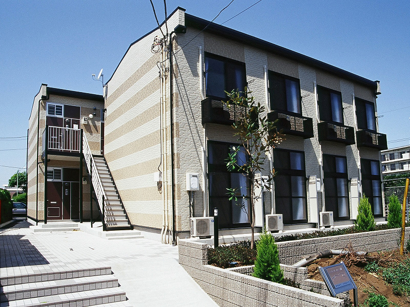 レオパレスｗｅｓｔ　ｃｏｕｒｔの外観画像