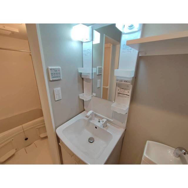 エクセラン旭町106号室 独立洗面化粧台