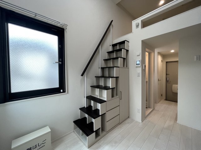 ソレイユテラス東十条 リビング