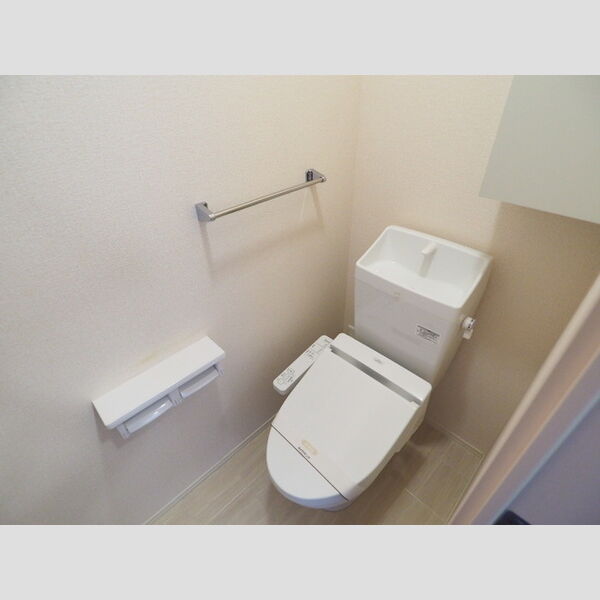 ロイヤルアーク307号室 温水洗浄暖房便座