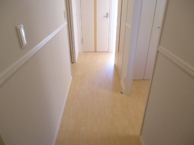 ジングレース 玄関廊下