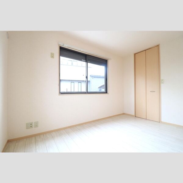 エクレーレ　B101号室 同建物別部屋の参考画像