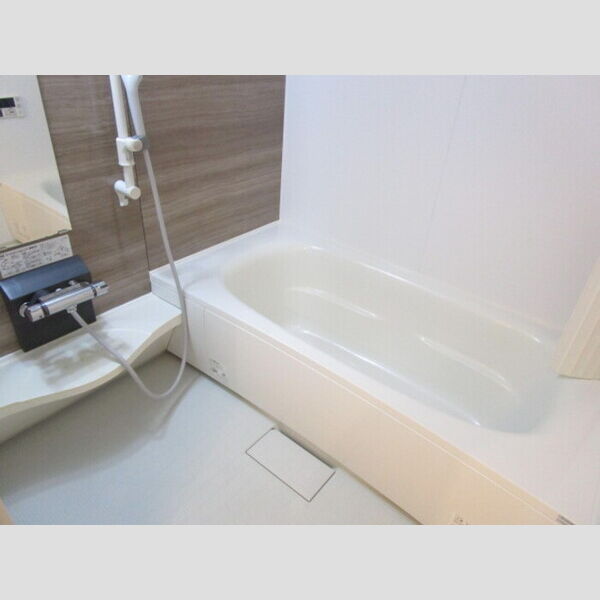 ステラ ルーチェ103号室 追い焚き給湯機能付き浴室