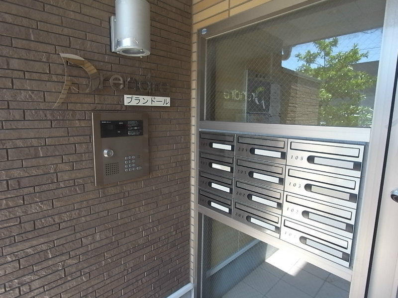 プランドール2階 エントランス