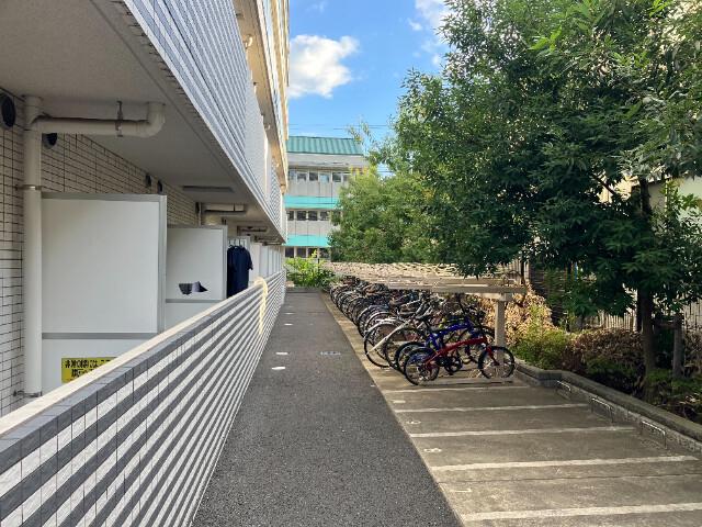 ラフィスタ宮崎台1階 駐輪スペース