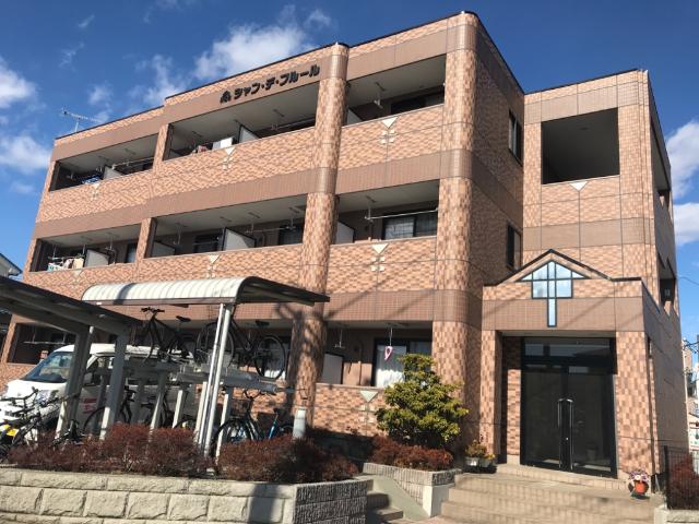 シャン・デ・フルール105号室 外観写真（昼）