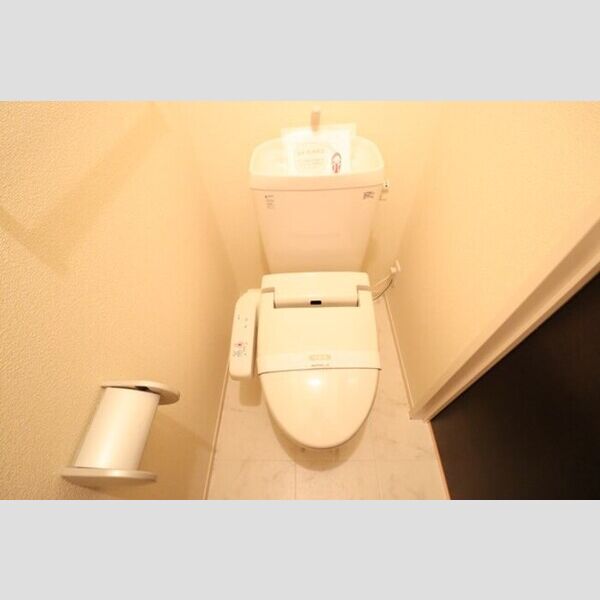 FOREST　WIND106号室 温水洗浄暖房便座