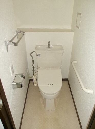 ライオンズマンション白金台9階 トイレ　※前回募集時2023年6月の写真