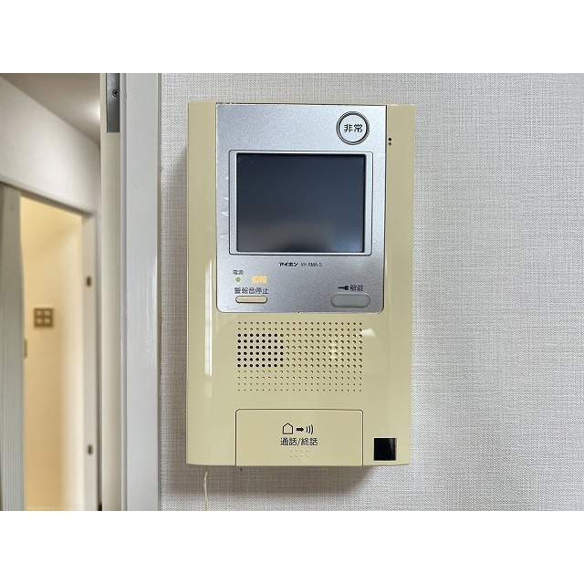 成増ローヤルコーポ902号室 モニター付きインターホン