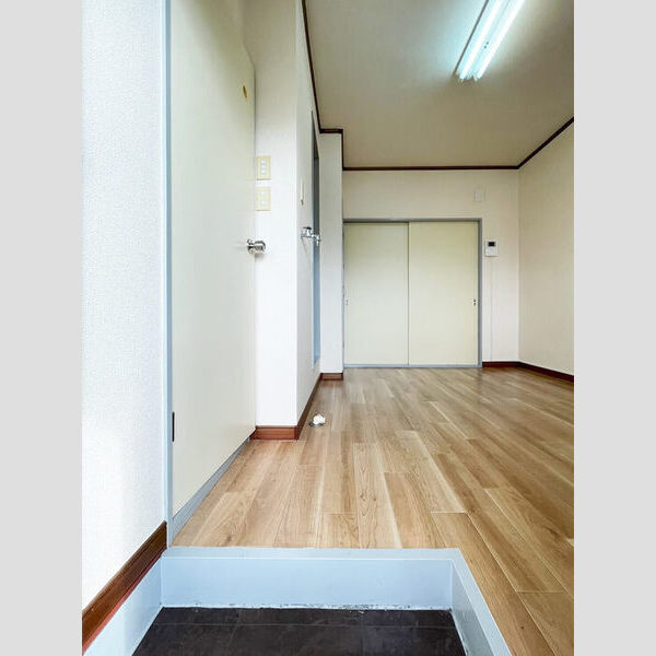 コンフォール大牧 玄関