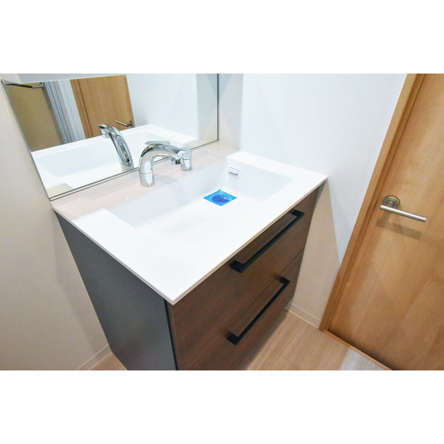 オーパスホームズ白山0402号室 内観