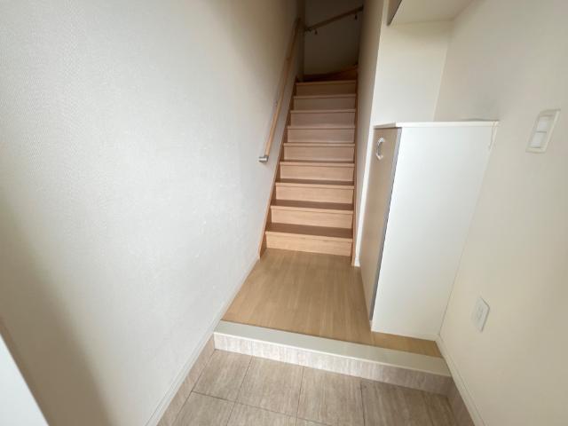 サファイアＡ203号室 玄関