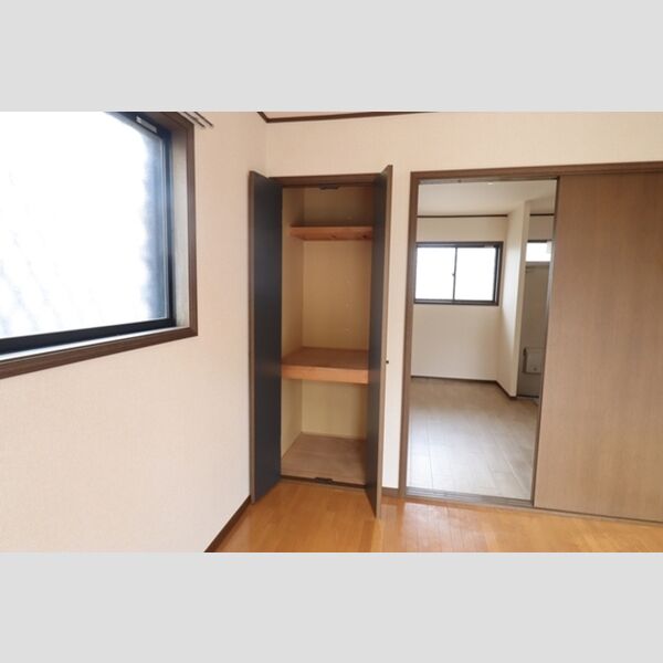 クラップコティ105号室 収納