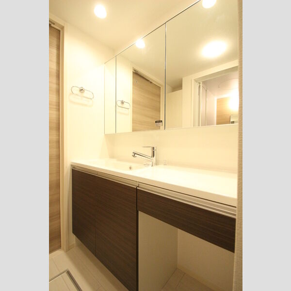 ・　コンティニュエ302号室 洗面