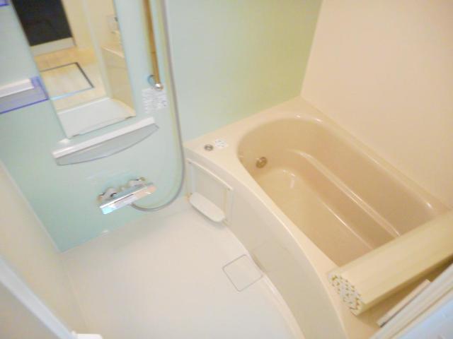 ビオラ・宮町301号室 バス