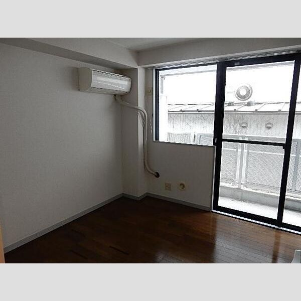 ファーストハウス生田 リビング