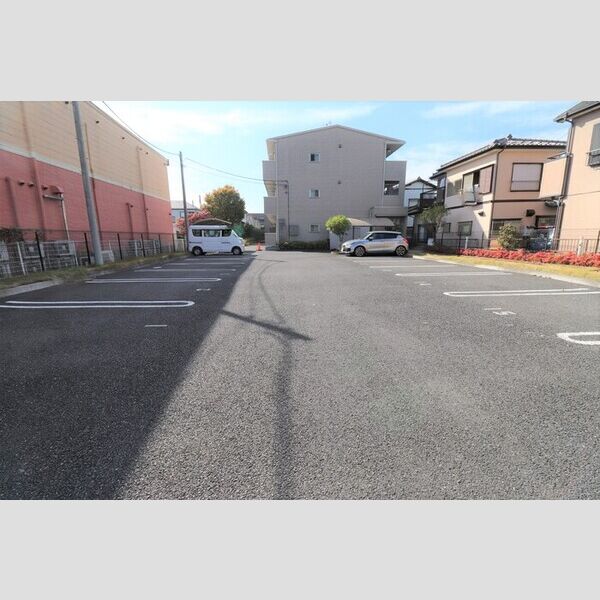 フェルメール 駐車場