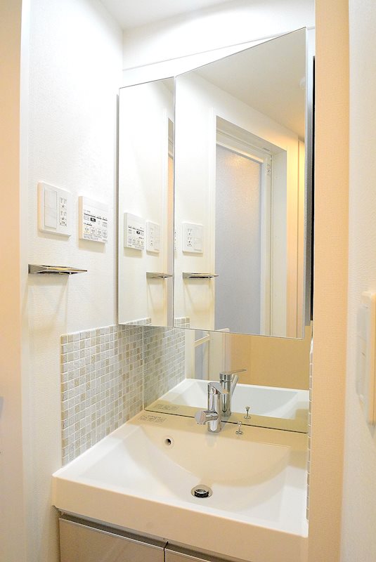 ステージファースト上野松が谷アジールコート ※カラータイプ異なります。