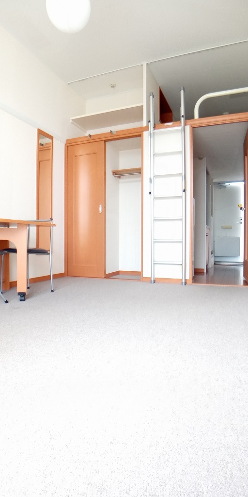 レオパレスＦ＆Ｔ　Ⅰ リビング