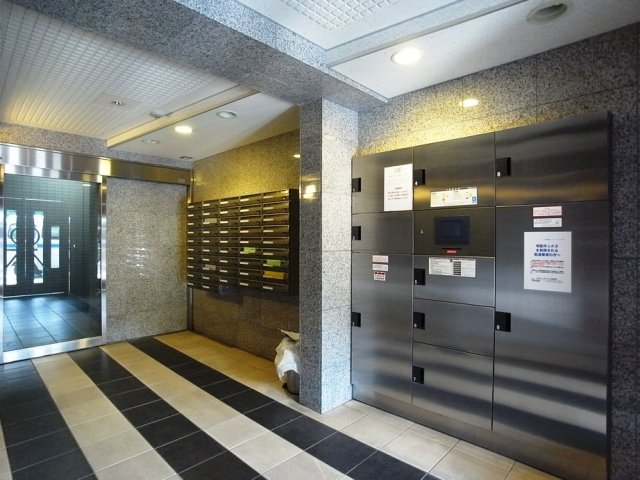 ヴィータローザ新江古田 エントランス