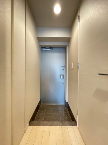 グラントゥルース本郷202号室 玄関