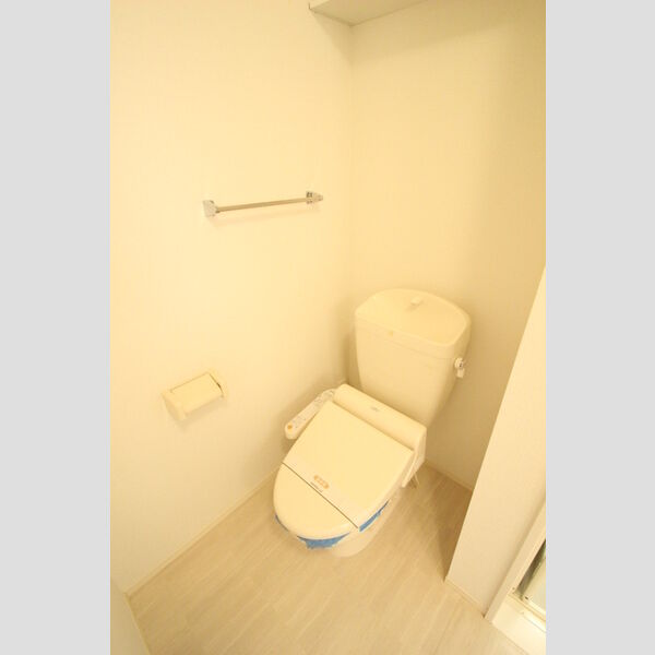 ディアコート 102号室　トイレ