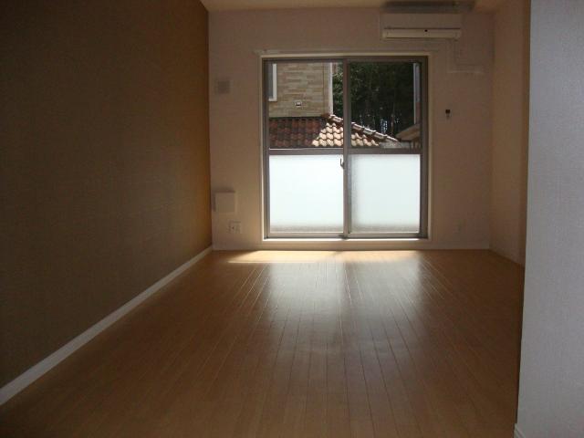 クレシア リビング