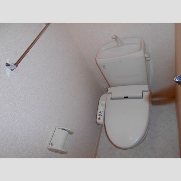 ルフラン103号室 温水洗浄暖房便座