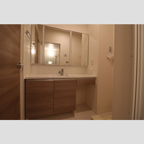 Greens 洗髪洗面化粧台