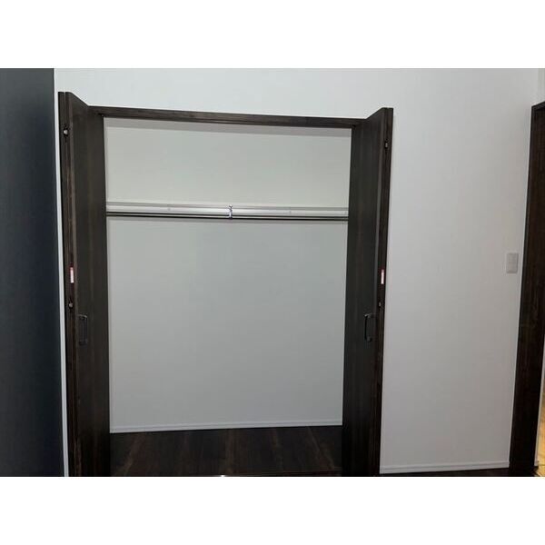 LEXE八広502号室 収納