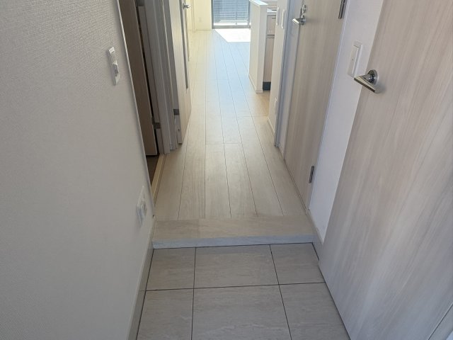 ｅｋｉｓｍ国立 玄関