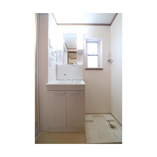 MCメゾン岸根公園 洗面