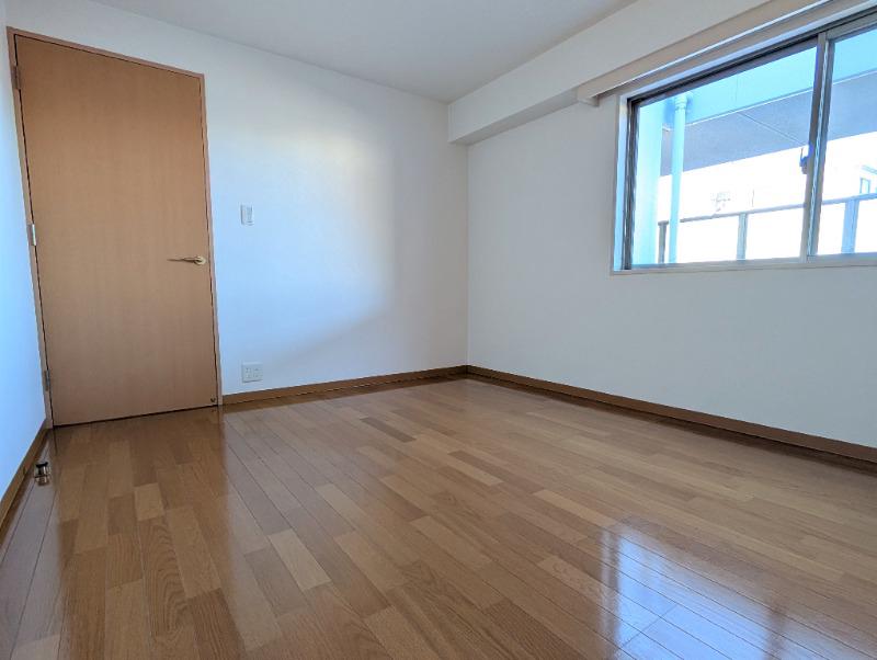 ゼフィルスＢ棟 寝室