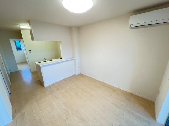 ハーモニーヒルズ202号室 リビング