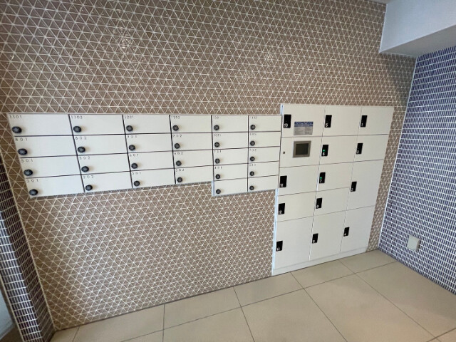 CREALpremier浅草7階 メールコーナー