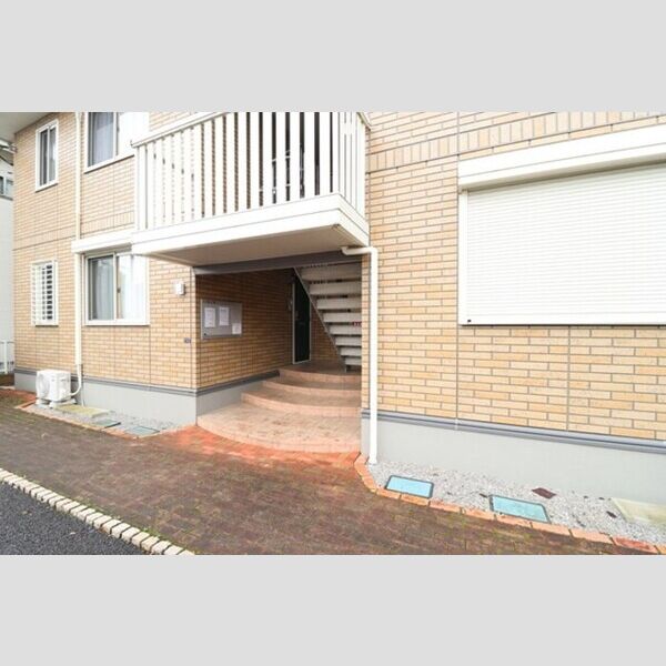 リビングタウン本庄　C エントランス