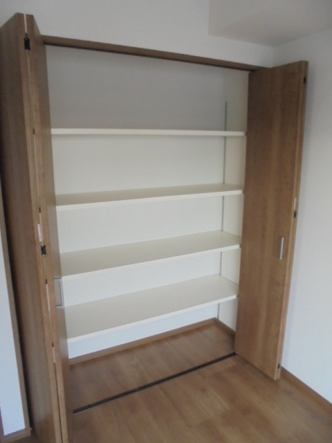 ルベイジュ久が原 収納