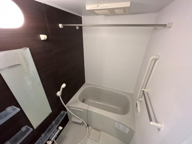 ハイツ・エトランゼ バス