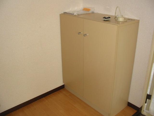 湘南ハイツ1階 玄関