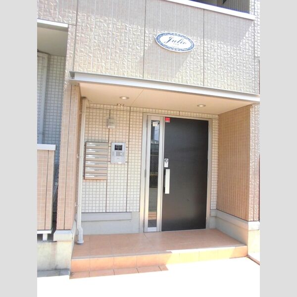 JULIO(フリオ)201号室 エントランス