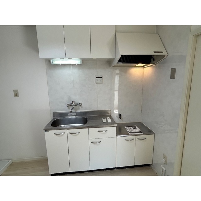 ヒルズ川口Ａ　旧澤田ハイツＡ号棟102号室 キッチン