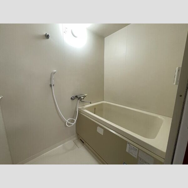 コーポレート東浦和2号棟404号室 浴室