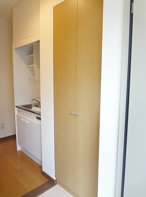 フォレスト柳沢0405号室 下駄箱