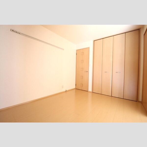 メゾンベール末広102号室 洋室6帖