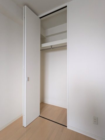 ガーデン板橋氷川町324号室 収納