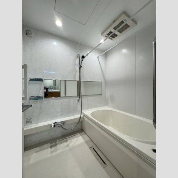 グリナージュ　リリア 一日の疲れを癒すのはやっぱりゆとりのお風呂ですね♪