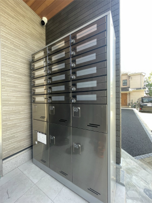 リブリ・根岸Ⅲ3階 宅配BOX