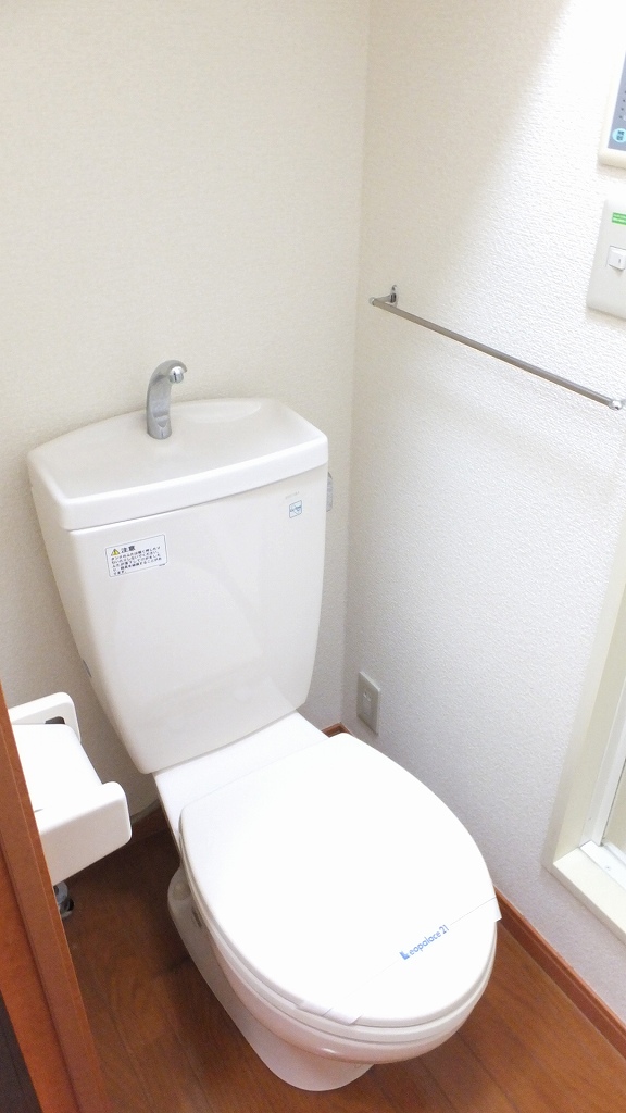 レオパレス本町206号室 バス・トイレ別