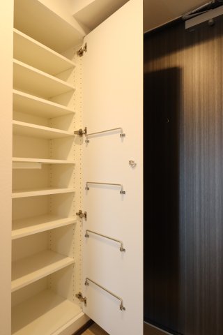 GENOVIAお花茶屋Ⅱskygarden0524号室 玄関