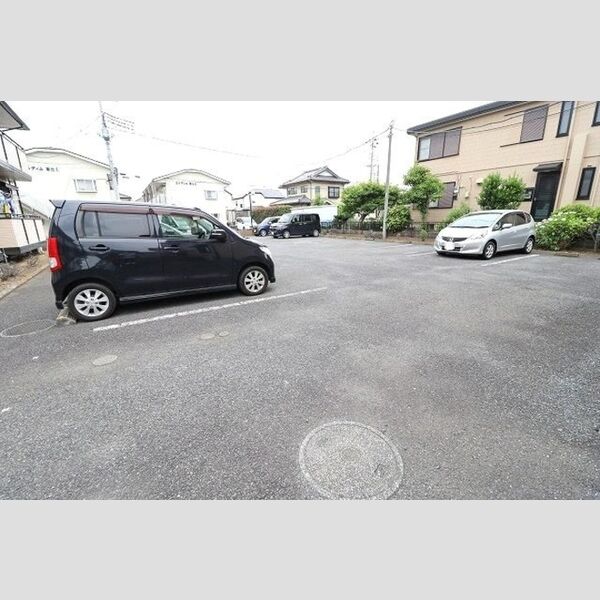 パークロイヤル　B 駐車場